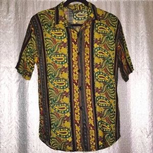 Just Me! EUC S short-sleeved button-down shirt - rich paisley